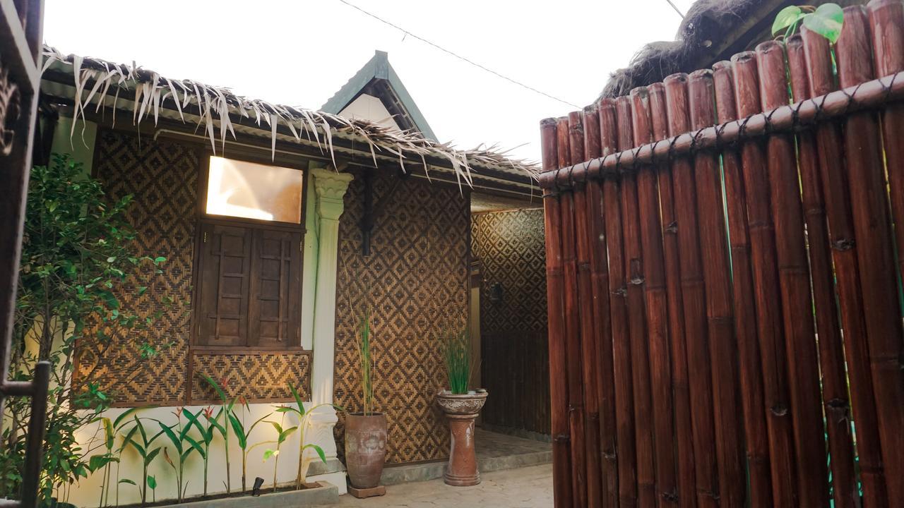 Bilik Bamboo Hostel Yogyakarta Exterior photo